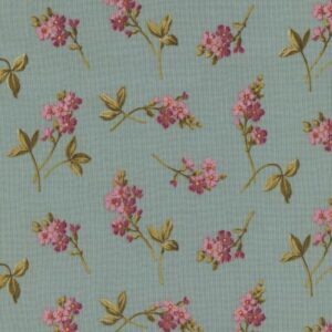 Magomar Patch Patchwork Tela colección Farmers Daughter Sarah´s Garden de Laundry Basket flores moradas con tallo en fondo azul Andover Fabrics 100% Algodón Ref.MP0125AH